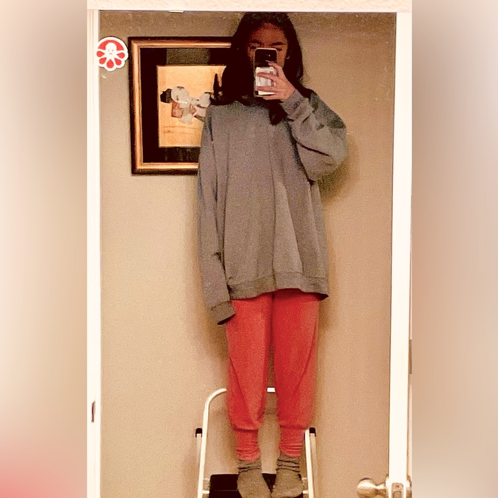 pink sweatpants